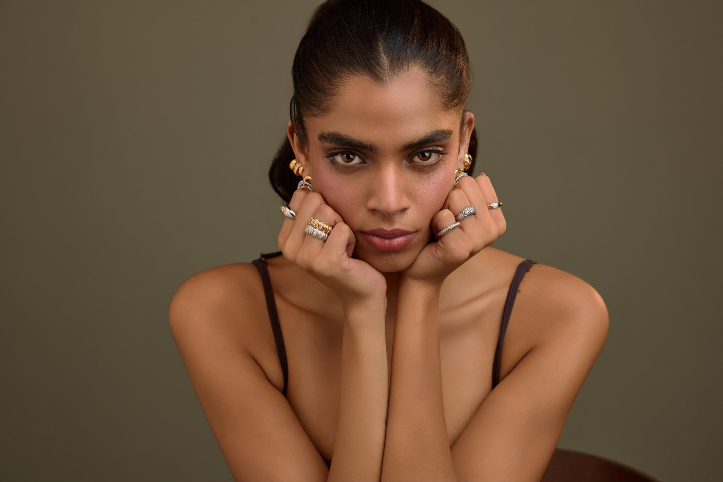 Classic Sphere Diamond Band