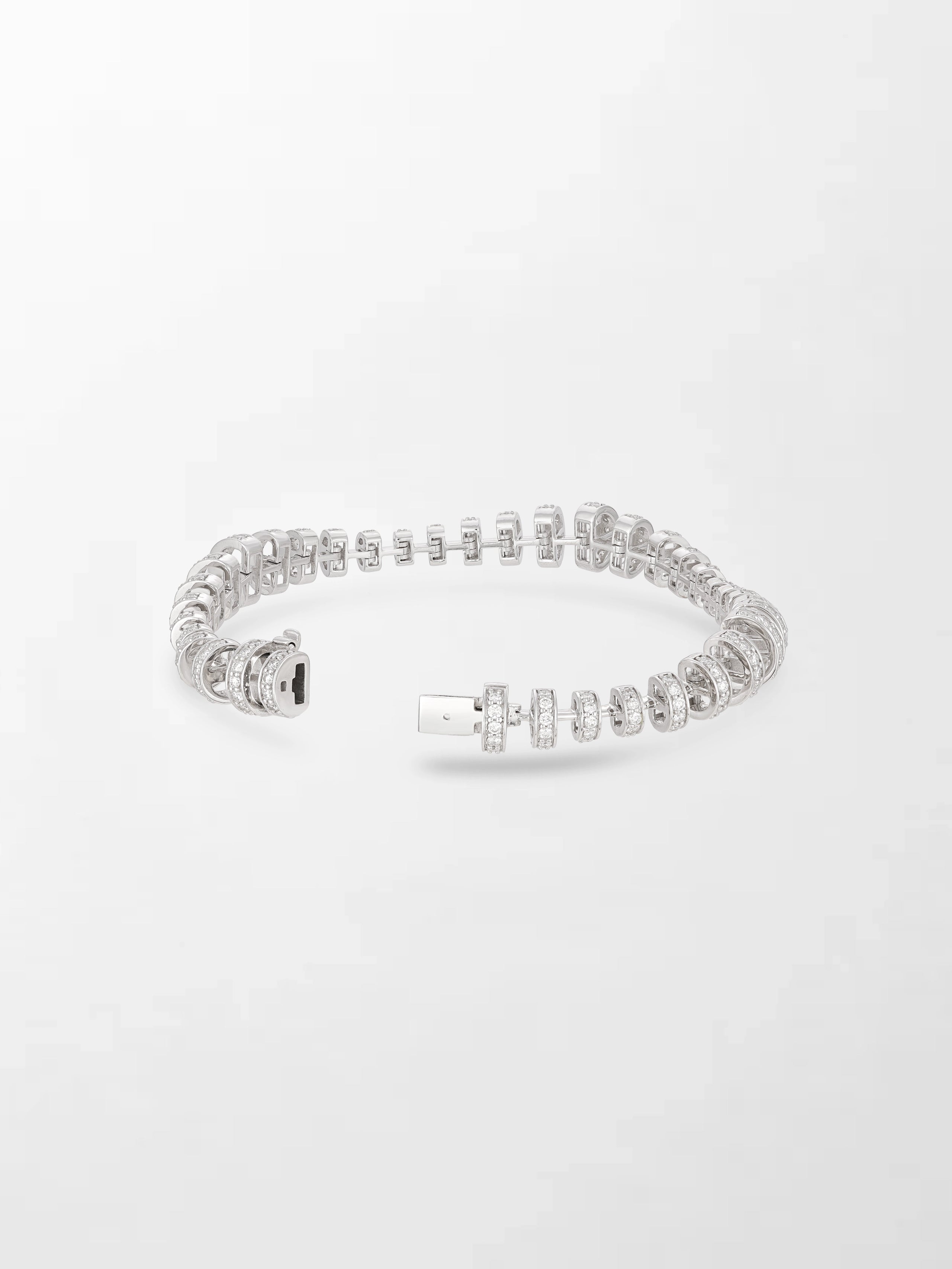 Snow Tapered Roundelle Bracelet