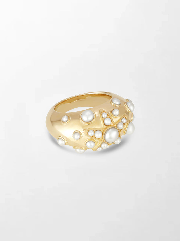 Pearl Reef Gold Ring