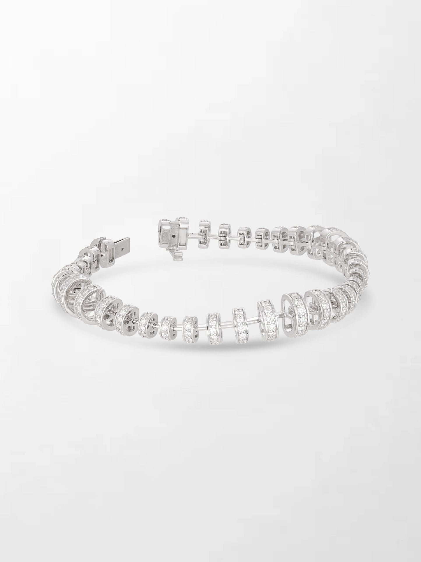 Snow Tapered Roundelle Bracelet