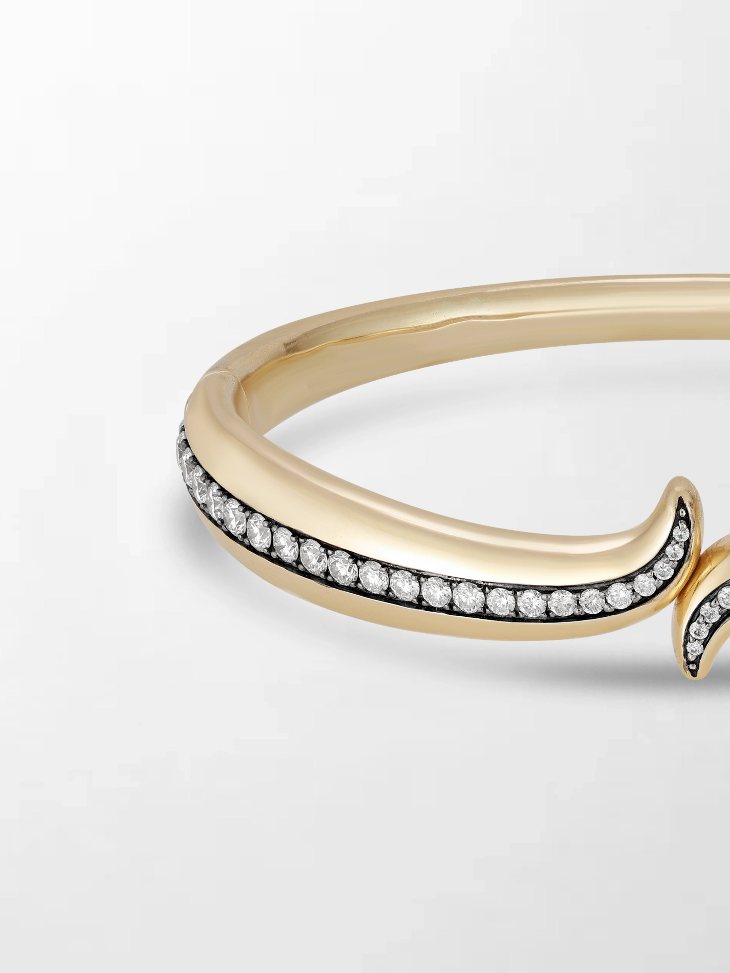 Liner Flick Diamond Bracelet