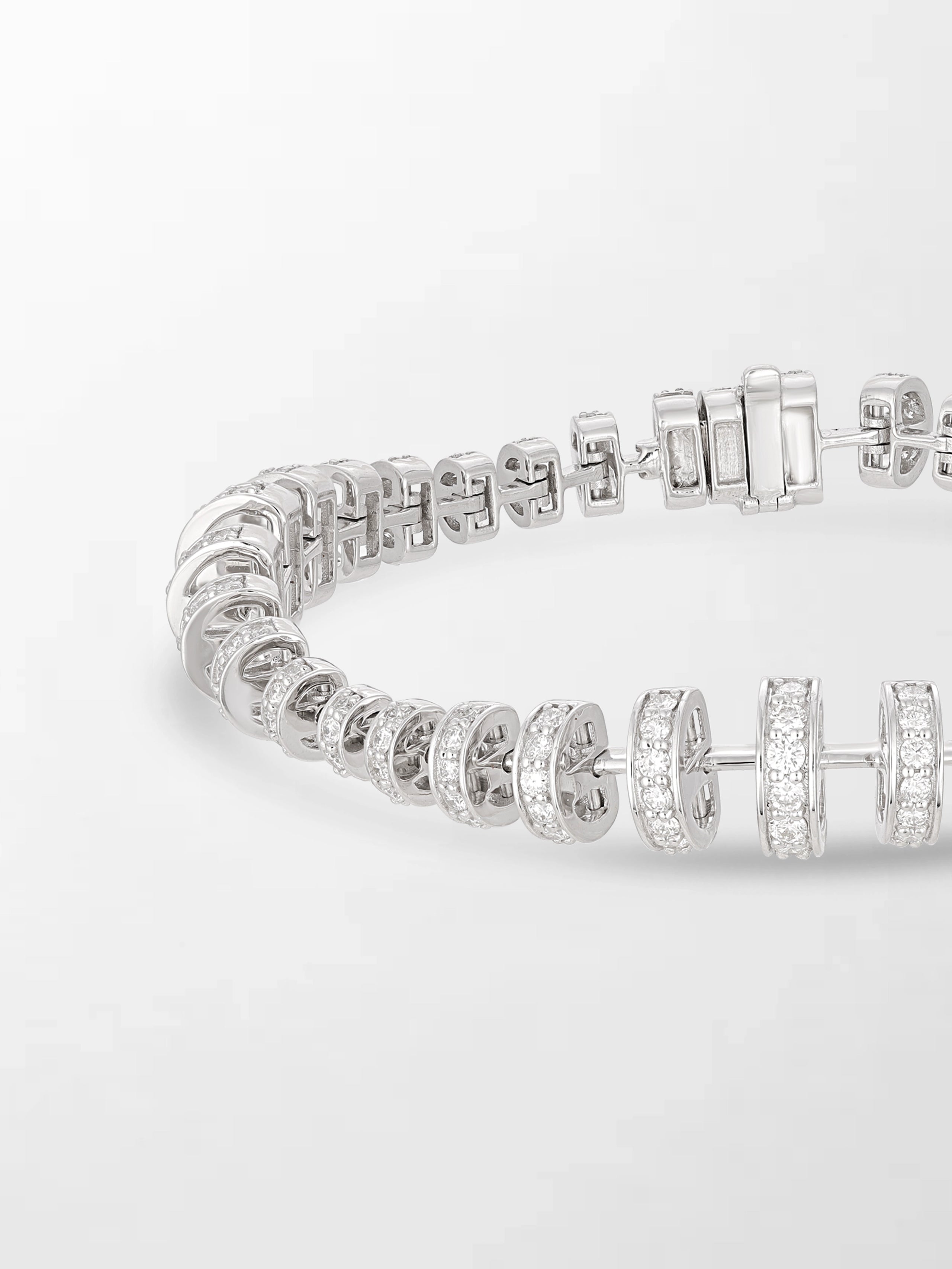 Snow Tapered Roundelle Bracelet