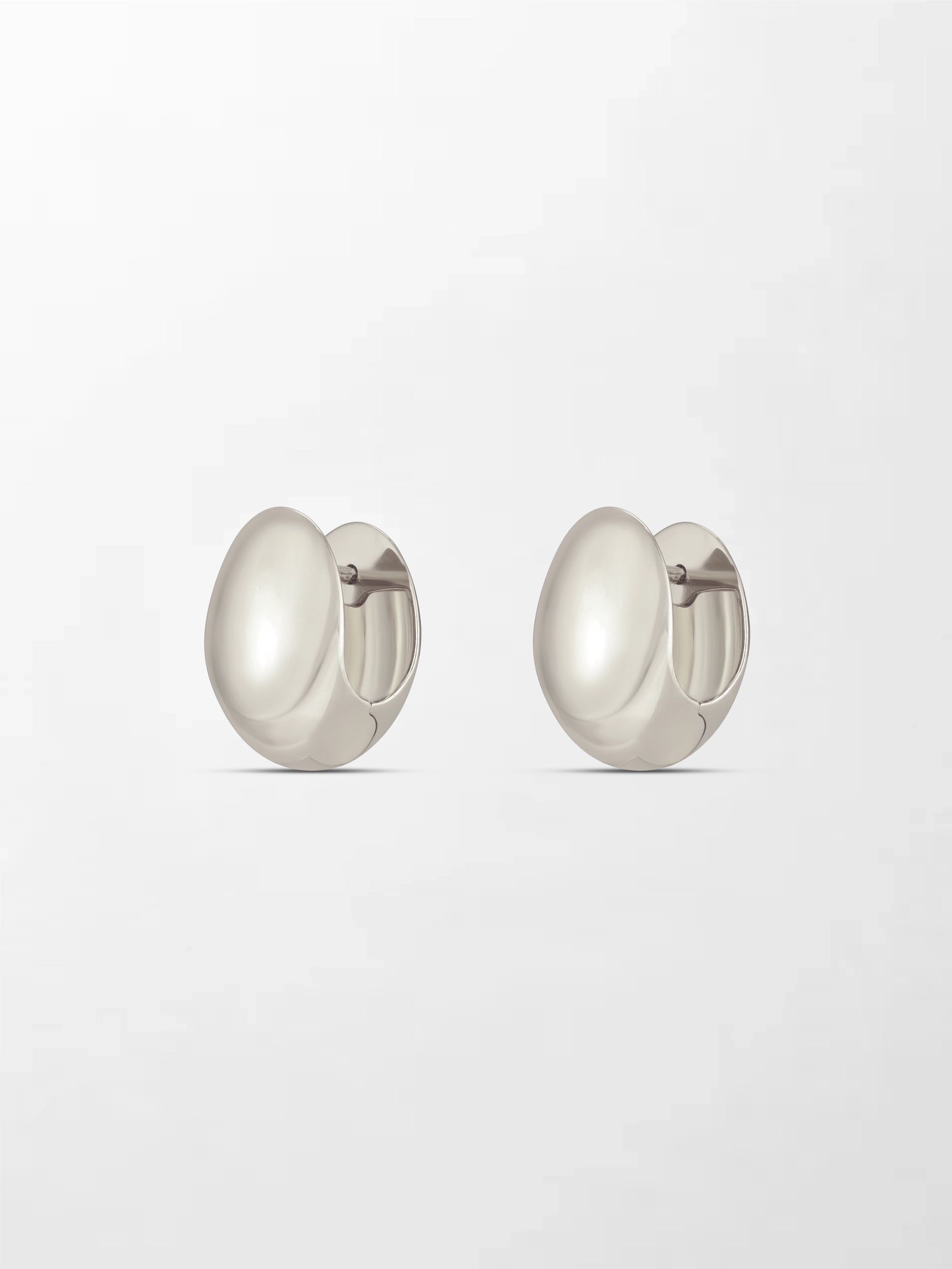 White Gold Curve Huggies